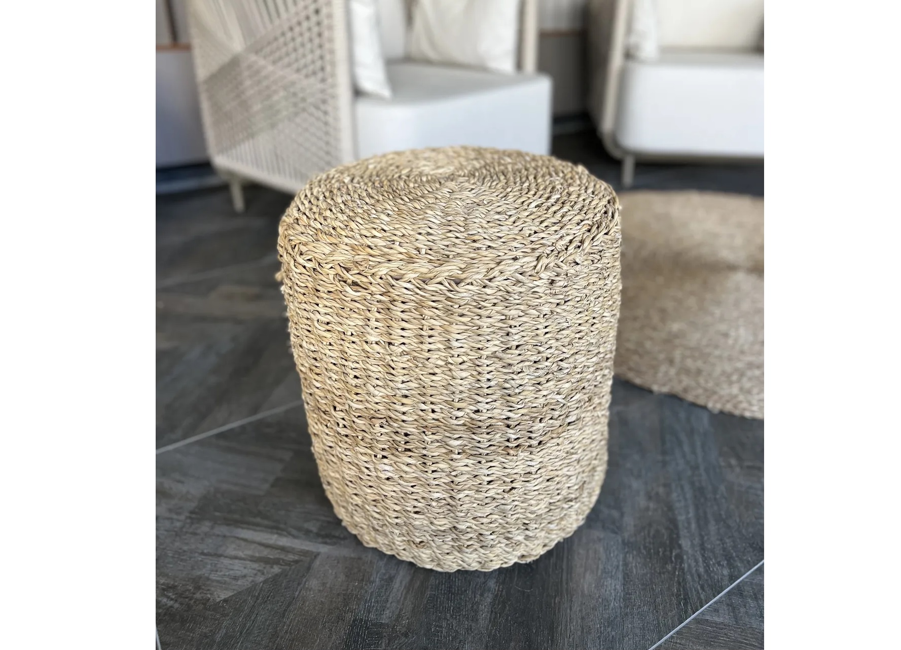 Seagrass Round Pouf